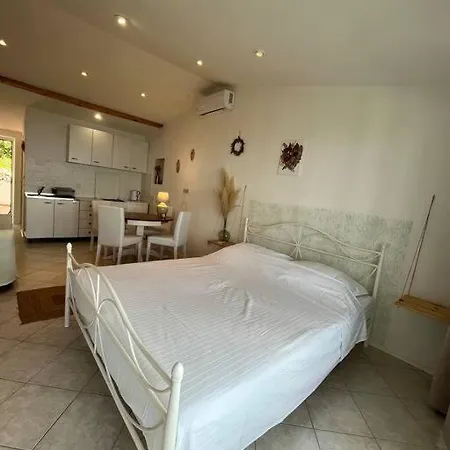 Studio Apartment Ivan Dolac Buitenkant foto